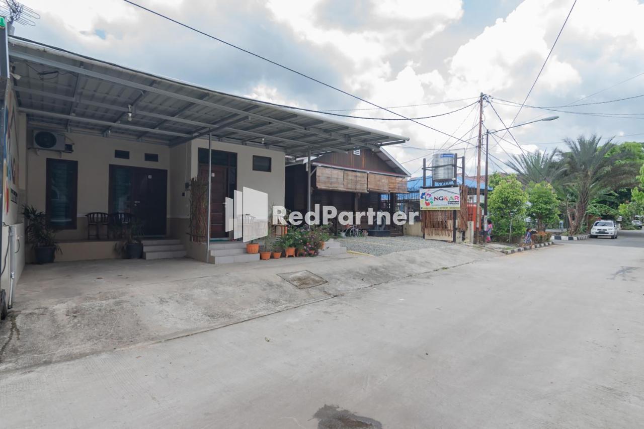 Langkar Guest House Syariah Mitra Reddoorz 사마린다 외부 사진